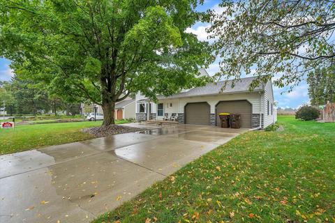 830 Andover Dr, Dewitt, MI 48820 photo 5