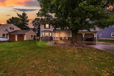 830 Andover Dr, Dewitt, MI 48820 photo 2