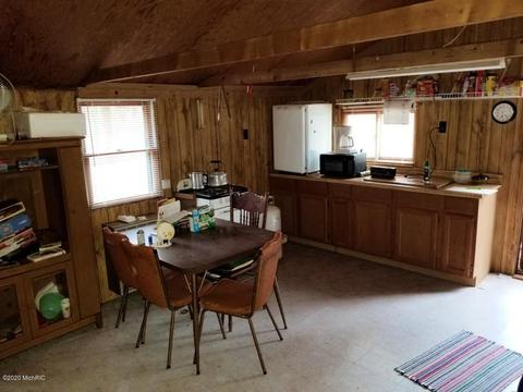 8538 W Gardner Dr, Baldwin, MI 49304 photo 7