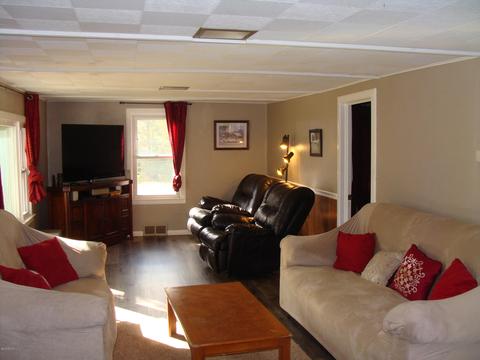 688 W Central Rd, Bronson, MI 49028 photo 9