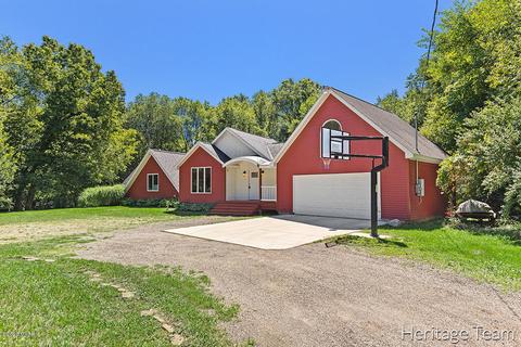 7635 Macarthur Rd, Saranac, MI 48881 photo 3