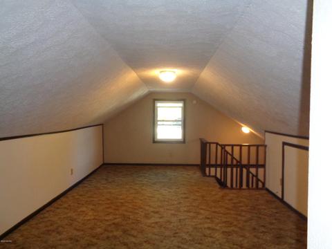 115 S Cedar St, Schoolcraft, MI 49087 photo 23