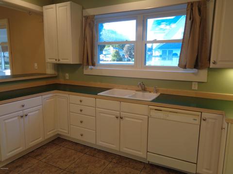 115 S Cedar St, Schoolcraft, MI 49087 photo 11