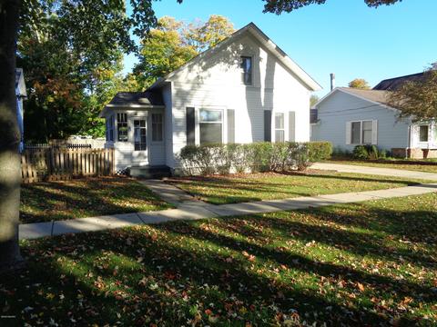 115 S Cedar St, Schoolcraft, MI 49087 photo 1