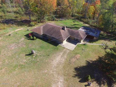 6762 M37, Baldwin, MI 49304 photo 20