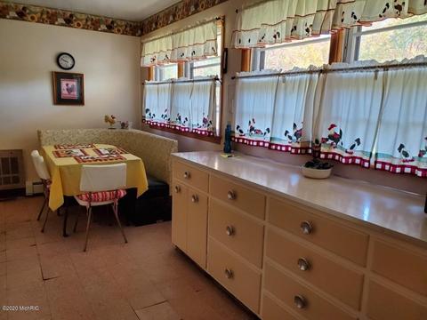 6762 M37, Baldwin, MI 49304 photo 32