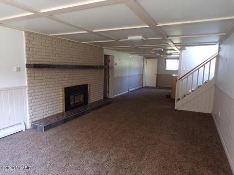 202 Michael Ave, Shepherd, MI 48883 photo 11