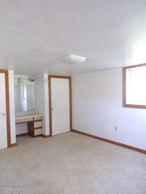 202 Michael Ave, Shepherd, MI 48883 photo 13