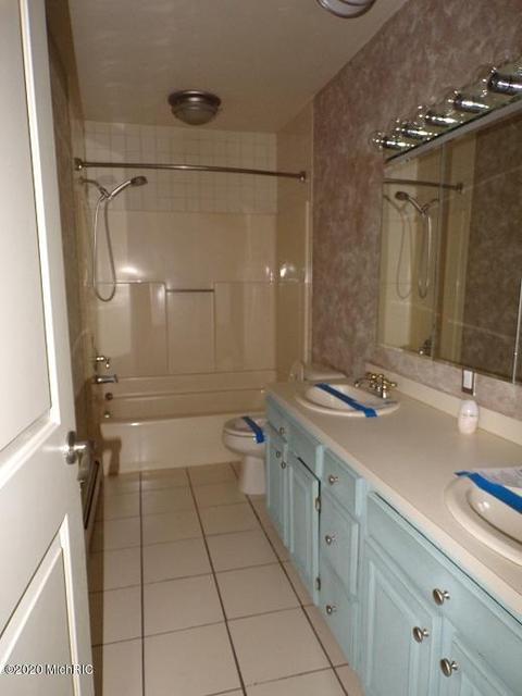 202 Michael Ave, Shepherd, MI 48883 photo 8