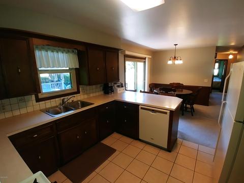 1691 Springbrook Dr, Jenison, MI 49428 photo 4