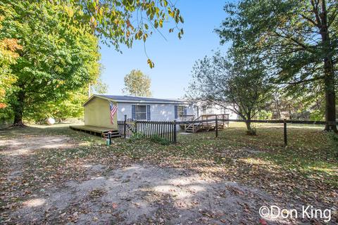 5006 Chickering Rd, Belding, MI 48809 photo 1