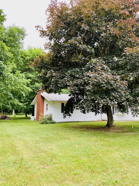 19225 Moorepark Rd, Three Rivers, MI 49093 photo 8