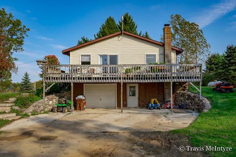 9983 Button Rd, Belding, MI 48809 photo 3