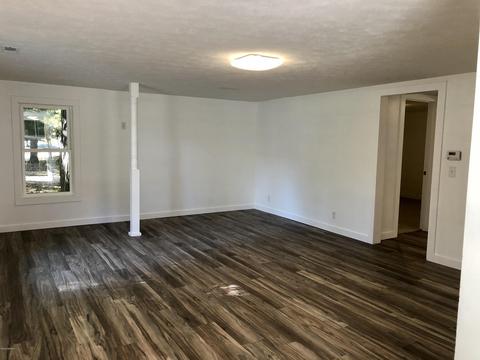 624 E Lewis St, Whitehall, MI 49461 photo 6