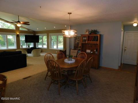 632 S Fall River Dr, Coldwater, MI 49036 photo 21