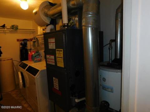 632 S Fall River Dr, Coldwater, MI 49036 photo 36