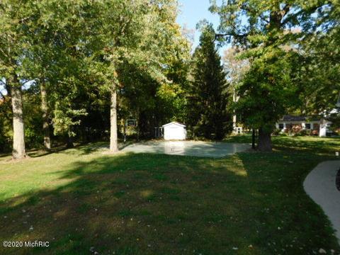 632 S Fall River Dr, Coldwater, MI 49036 photo 8