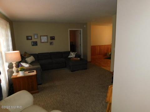 632 S Fall River Dr, Coldwater, MI 49036 photo 16