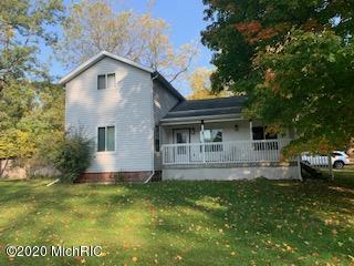 306 N Higbee St, Lyons, MI 48851 photo 1