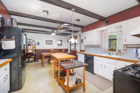 163 Highfield Rd, Marshall, MI 49068 photo 8