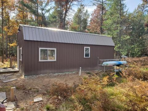 372 W 12th St, Baldwin, MI 49304 photo 3