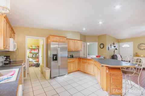 823 Morgan Dr, Belding, MI 48809 photo 8