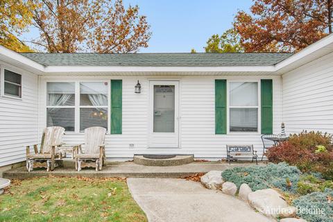 823 Morgan Dr, Belding, MI 48809 photo 3