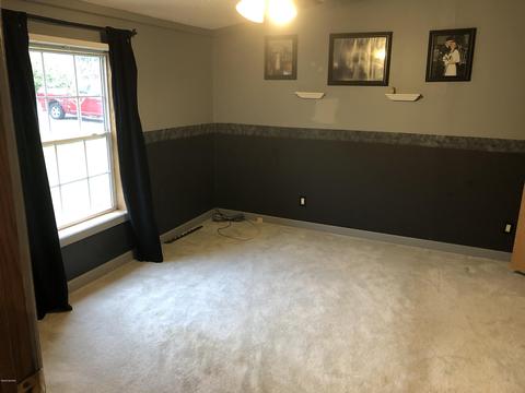 524 6th St, Plainwell, MI 49080 photo 5