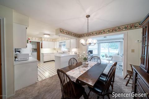 434 Levac Dr, Belding, MI 48809 photo 10