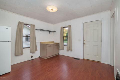 705 Spring St, Three Rivers, MI 49093 photo 6