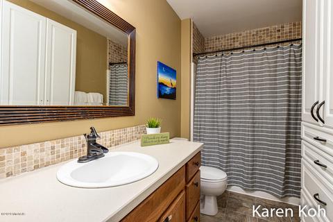2154 Shiloh Pt SE, Grand Rapids, MI 49546 photo 21