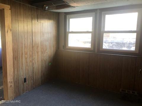 10560 Cascade Rd SE, Lowell, MI 49331 photo 11