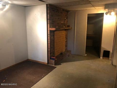 10560 Cascade Rd SE, Lowell, MI 49331 photo 13