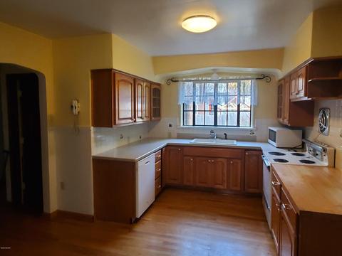 316 N Madison St, Marshall, MI 49068 photo 6