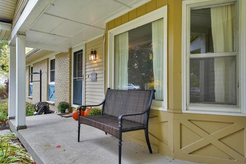 1011 Buttrick Ave SE, Ada, MI 49301 photo 3