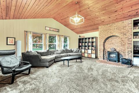 1011 Buttrick Ave SE, Ada, MI 49301 photo 13
