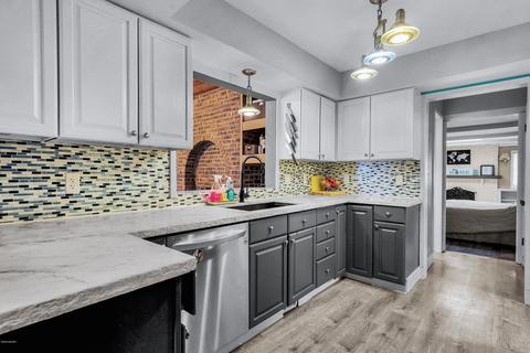 1011 Buttrick Ave SE, Ada, MI 49301 photo 9