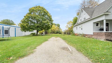 226 E Center St, Alma, MI 48801 photo 23