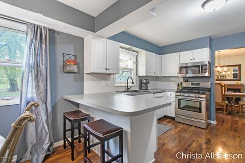 6344 Dunbarton St SE, Ada, MI 49301 photo 9