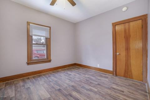 2519 Springmont Ave, Kalamazoo, MI 49008 photo 7