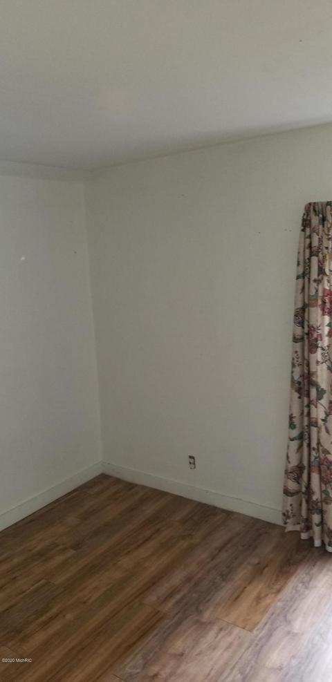 534 Second St, Manistee, MI 49660 photo 25