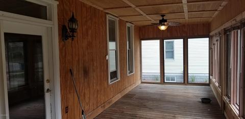 534 Second St, Manistee, MI 49660 photo 6