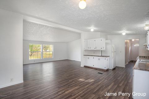 3133 Janet St, Stanton, MI 48888 photo 4