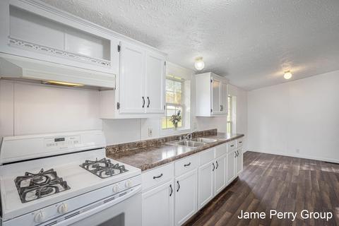 3133 Janet St, Stanton, MI 48888 photo 8