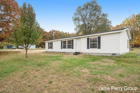 3133 Janet St, Stanton, MI 48888 photo 1