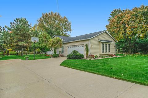 7221 Meadowview St SE, Ada, MI 49301 photo 4