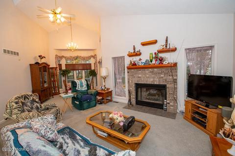 21759 Puterbaugh Ln, Cassopolis, MI 49031 photo 10