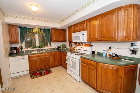 21759 Puterbaugh Ln, Cassopolis, MI 49031 photo 9