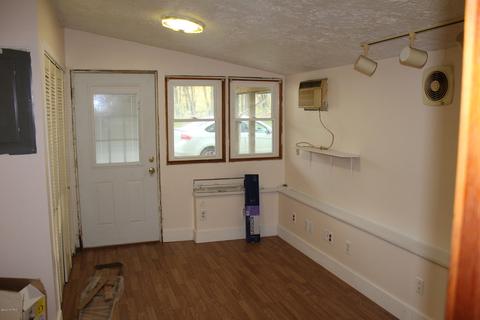 15036 N Main St, Buchanan, MI 49107 photo 21
