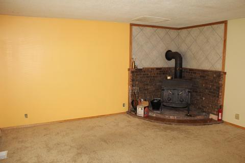 15036 N Main St, Buchanan, MI 49107 photo 26